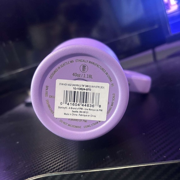 Olivia Rodrigo X Stanley Collab - Picture 6 of 9